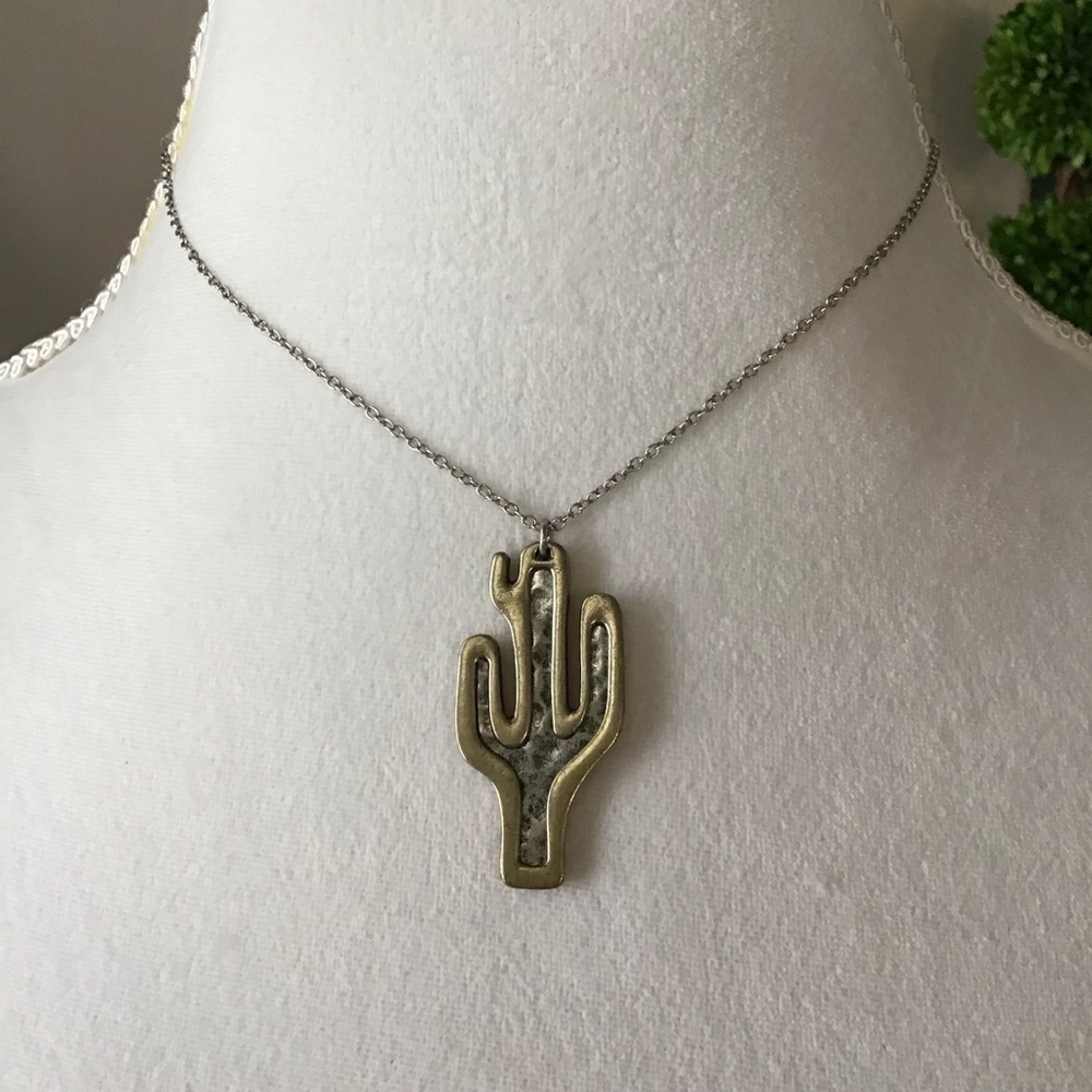 Cactus Necklace Dual Charms Metal Western Bohemian Silver Tone Chain Adjusts NEW
